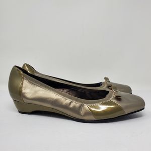 Mark Lemp Classics Grey & Green leather Pumps **Flaws